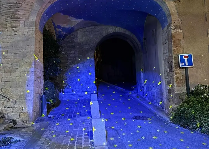 T2, 4 Pers Max, Terrasse Avec Vue Et Parking Prive, Proche Centre Et Lejlighed